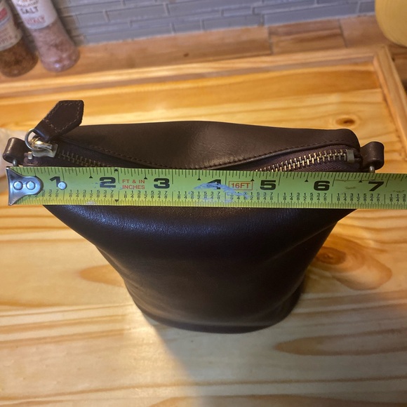 Vintage Gap leather brown duffle - Picture 9 of 11